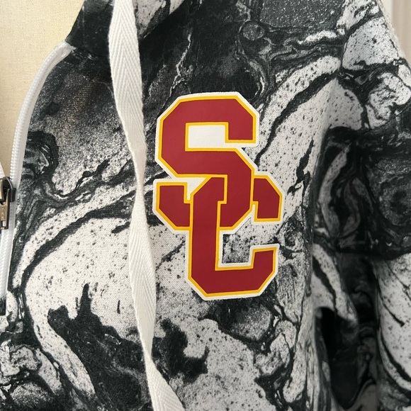 NWT - Knights Apparel - USC Trojans Women’s Cropped Hoodie - Picture 4 of 6